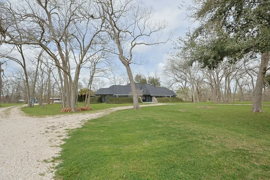 1504 Half Moon Drive, Wharton, TX 77488 - #3