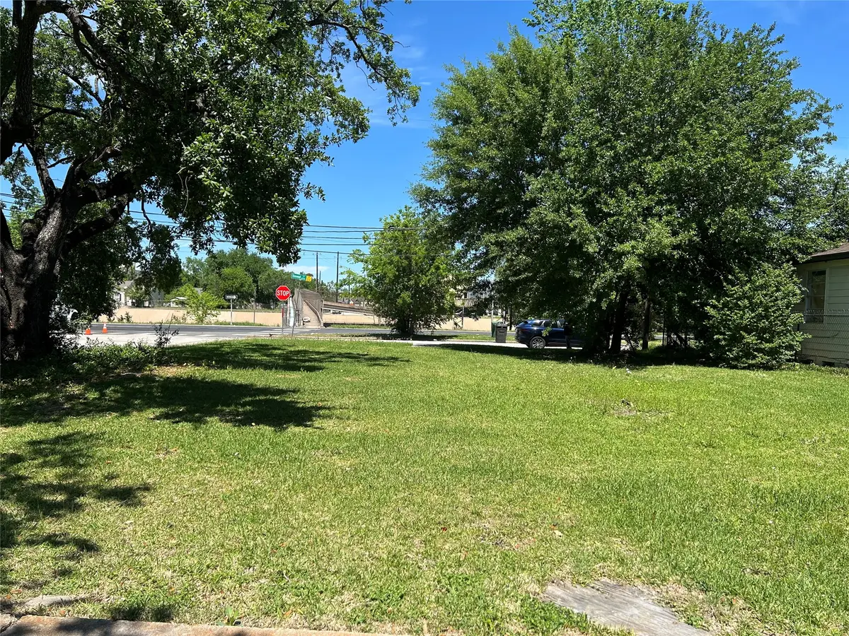 4702 Stonewall Street, Houston, TX 77020 - #1