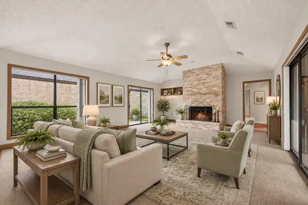 219 Essex Place, Stafford, TX 77477