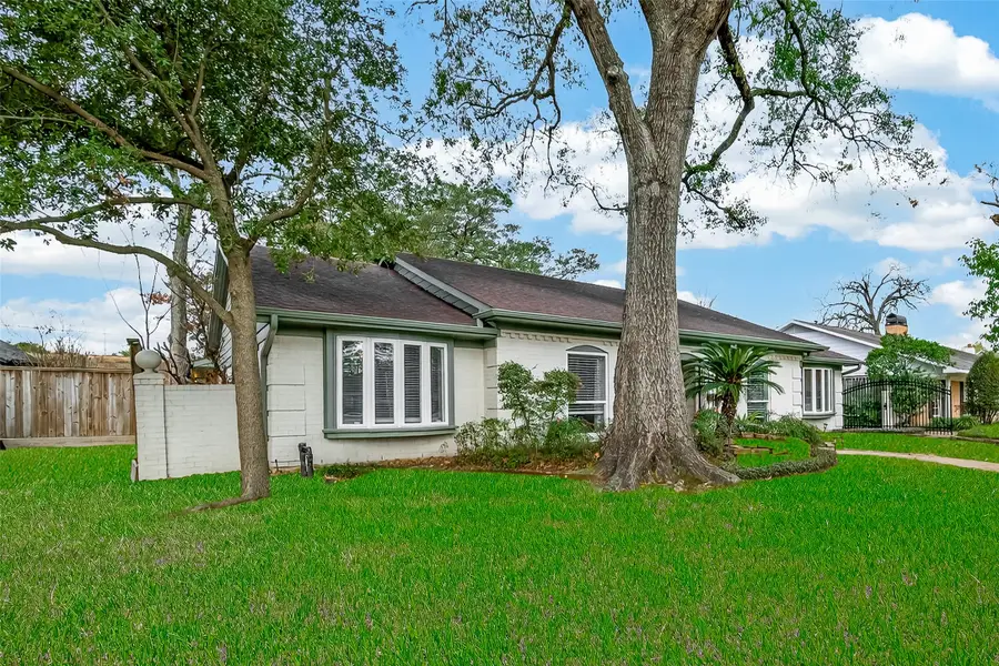 206 Briar Hill Drive, Houston, TX 77042 - #2