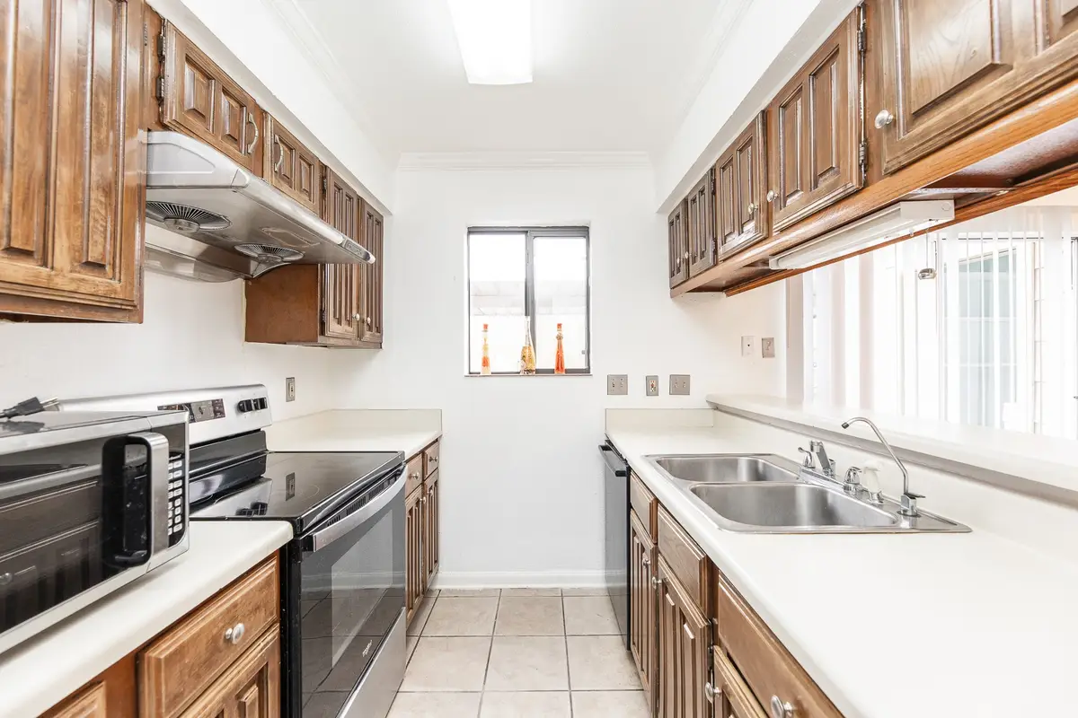 2120 Wilcrest Drive #107, Houston, TX 77042 - Image #1