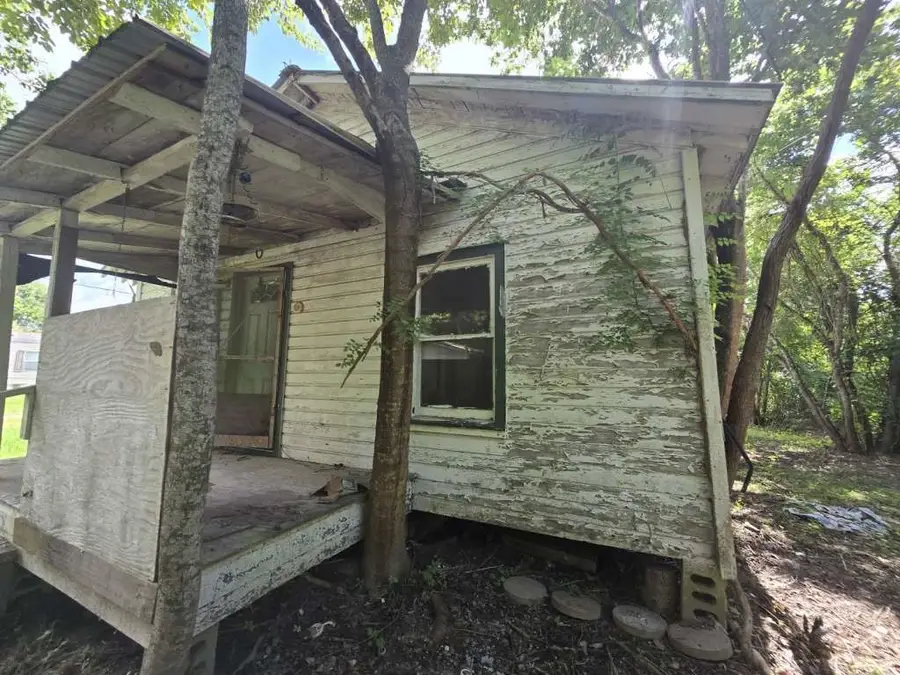 203 Cedar Circle, Woodbranch, TX 77357 - Image #2