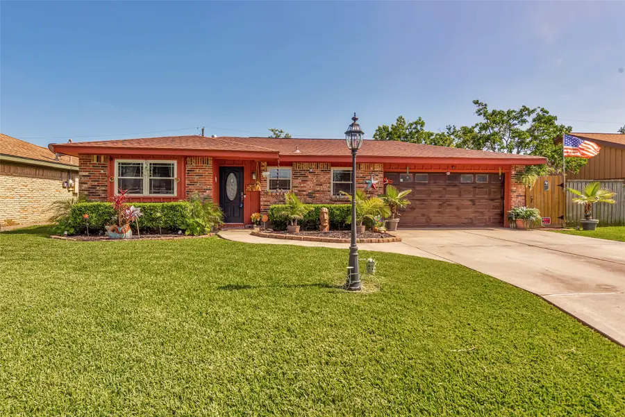 2913 18th Avenue N, Texas City, TX 77590 - Image #3