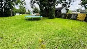 305 E Defee Avenue, Baytown, TX 77520