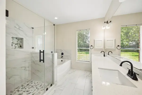 9811 Sandtown Circle, Houston, TX 77064