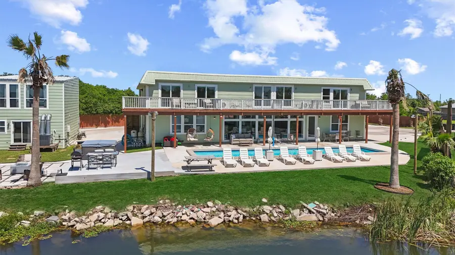 230 Debbie Lane, San Leon, TX 77539 - Image #2