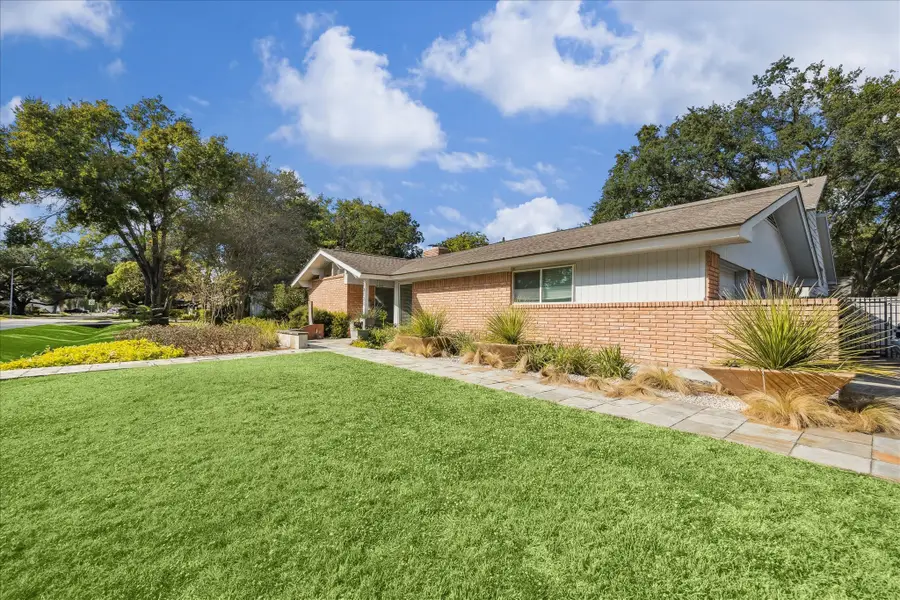 10102 Knoboak Drive, Houston, TX 77080 - Image #3