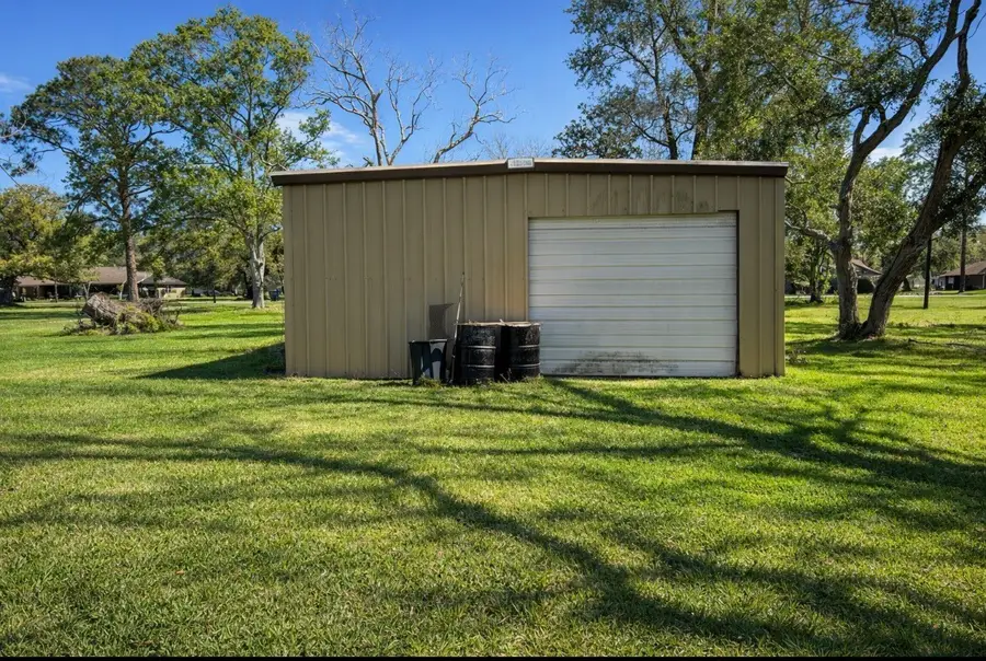 342 Bluebonnet Drive, Jones Creek, TX 77541 - #2