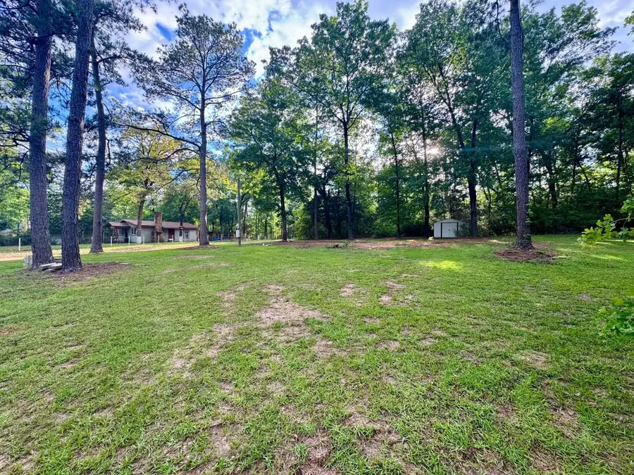 505 Ivanhoe Drive W, Woodville, TX 75979 - #2