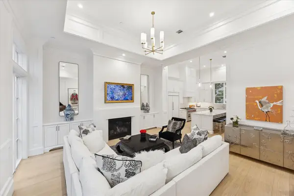 1335 Peden Street, Houston, TX 77006