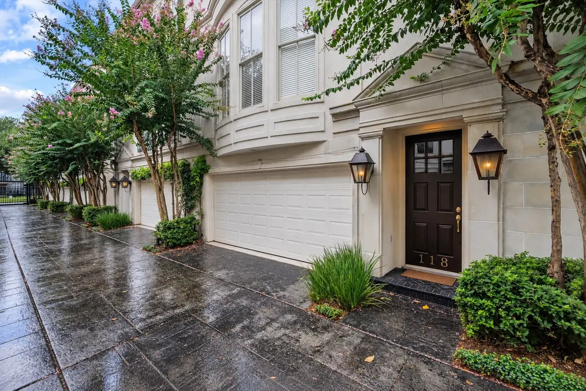 118 Oak Place Drive, Houston, TX 77006 - #1