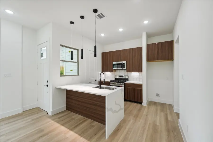 7422 Maxroy Street, Houston, TX 77088 - #3