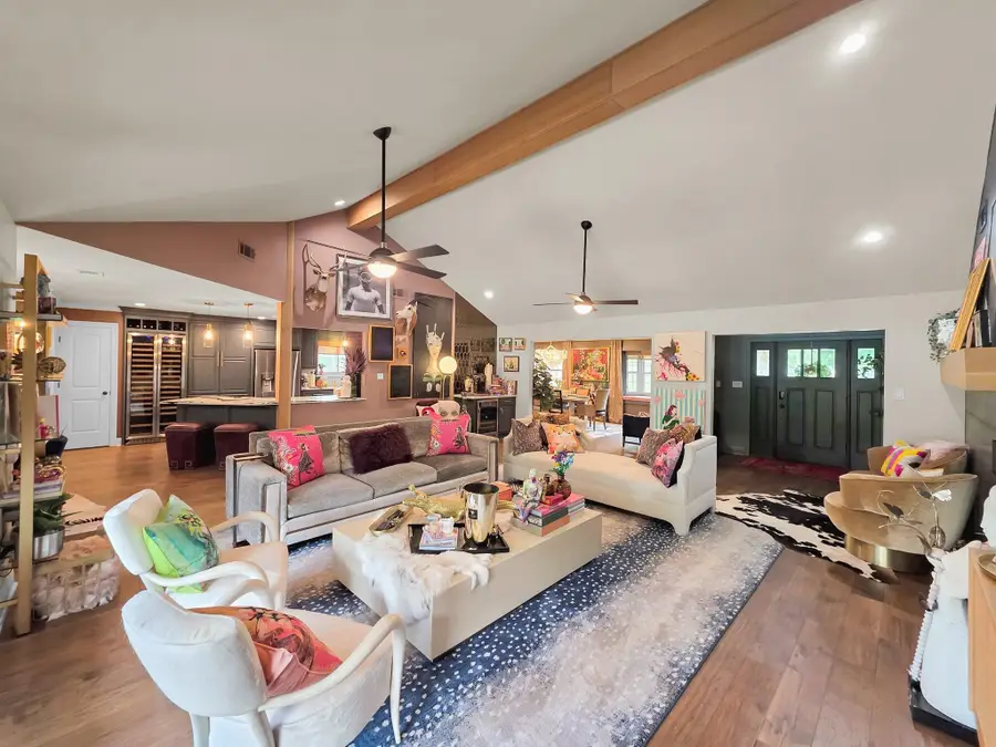 3125 W Park Avenue, Pinehurst, TX 77630 - #3