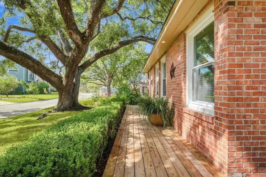 2206 Macarthur Street, Houston, TX 77030 - #3