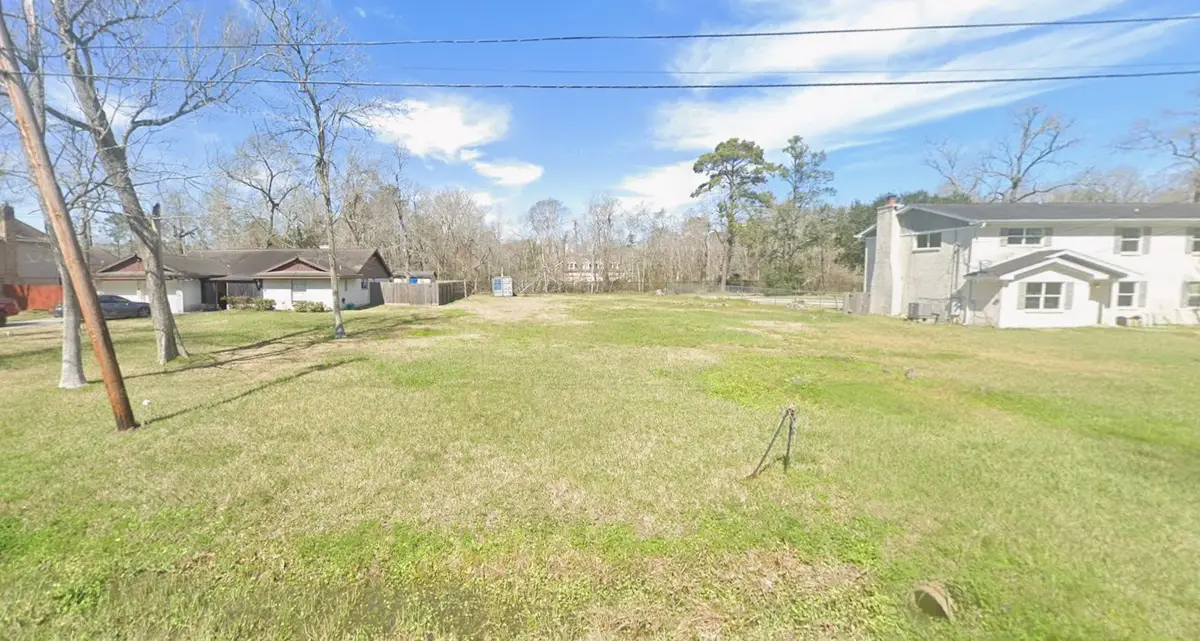 1317 Oak Hollow Drive, Dickinson, TX 77539 - Image #1