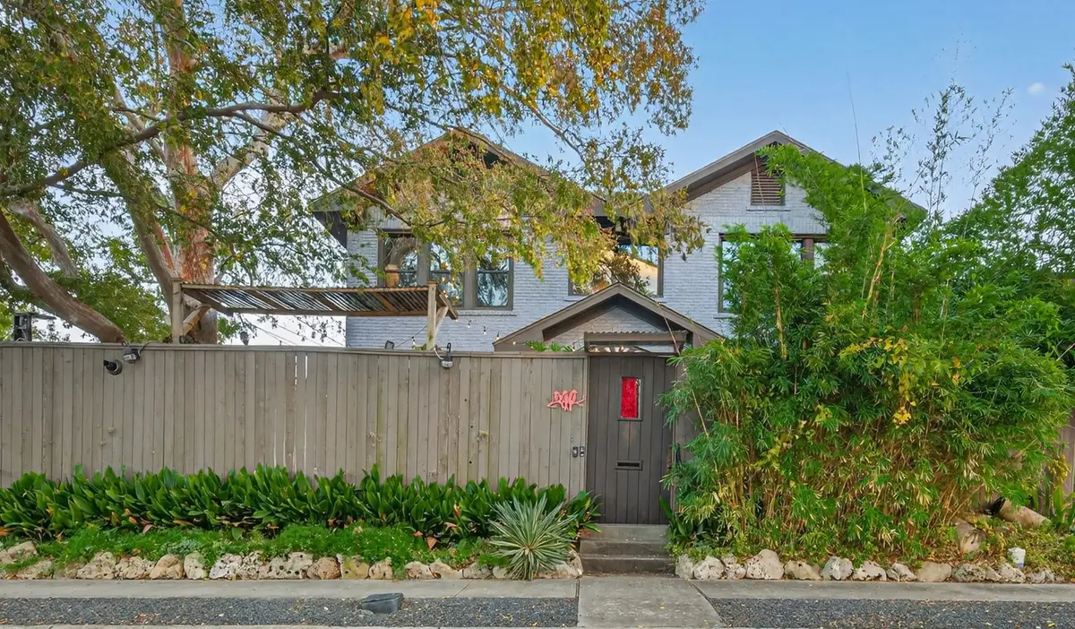 301 W Clay, Houston, TX 77019 - Image #1