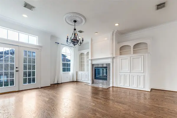 5208 Blossom Street #9, Houston, TX 77007