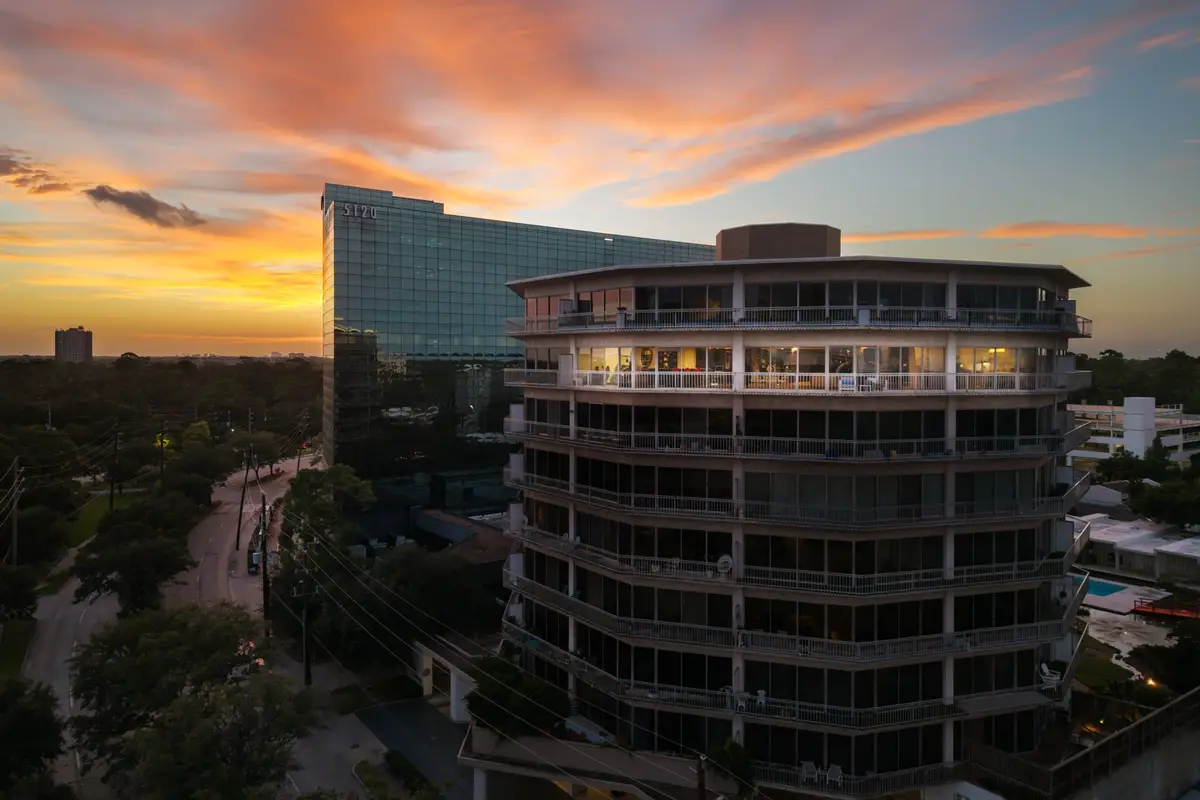 5050 Woodway Drive #8N, Houston, TX 77056 - #1