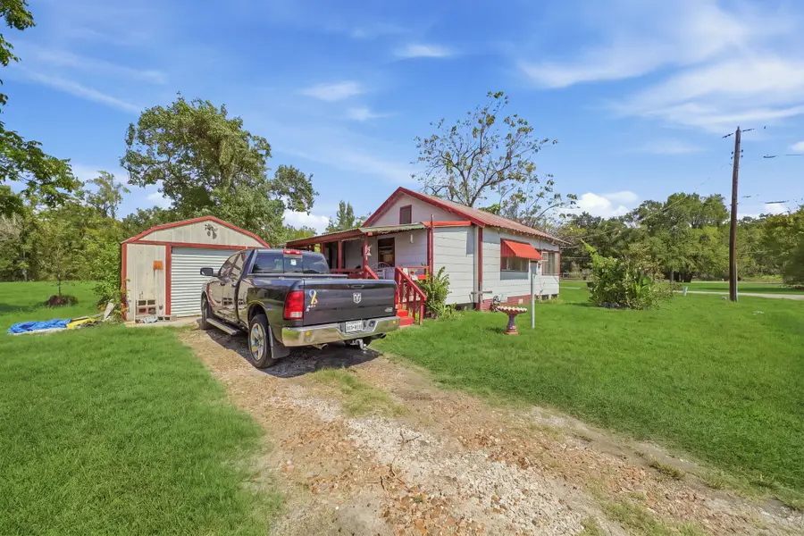 401 N William Barnett Ave, Cleveland, TX 77327 - #2