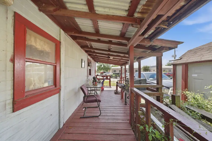 401 N William Barnett Ave, Cleveland, TX 77327 - #3