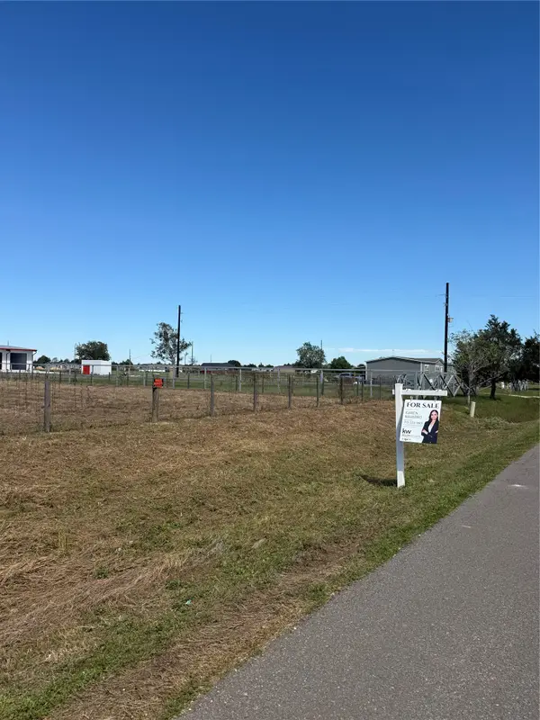 1468 Orange Hill Rd Road, Sealy, TX 77474