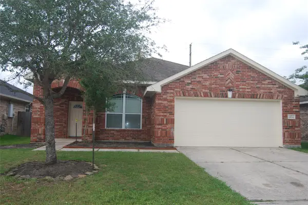 2834 Lockeridge Pines Drive, Spring, TX 77386