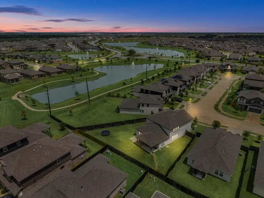 10502 Watershed Drive, Rosharon, TX 77583 - #2