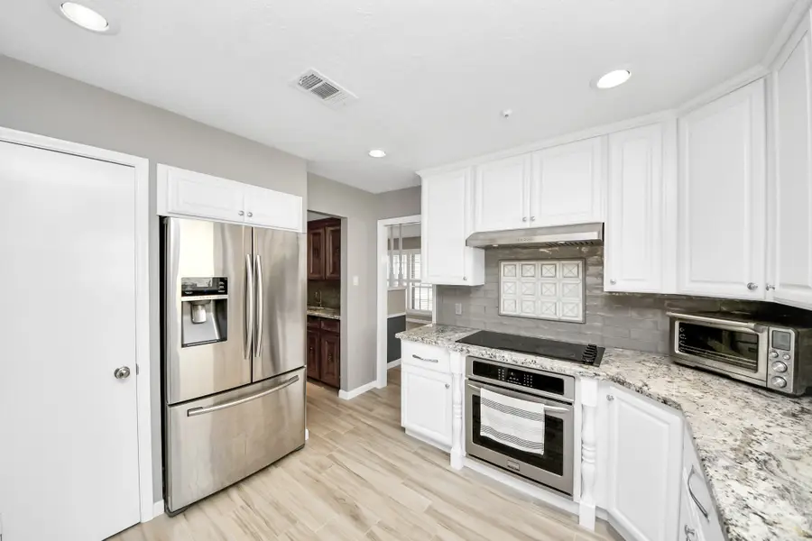 839 Longview Drive, Sugar Land, TX 77478 - #3