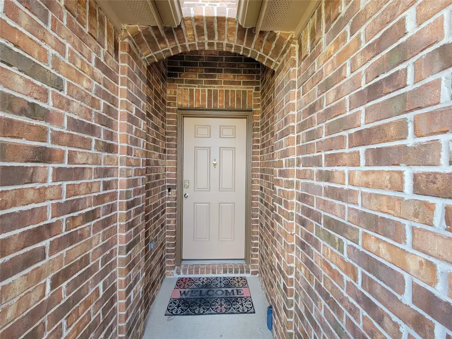 610 Autumn Flats Way, Rosharon, TX 77583 - Image #3