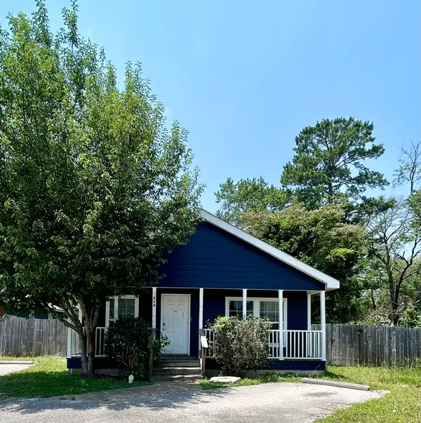 138 Varsity Drive, Huntsville, TX 77340
