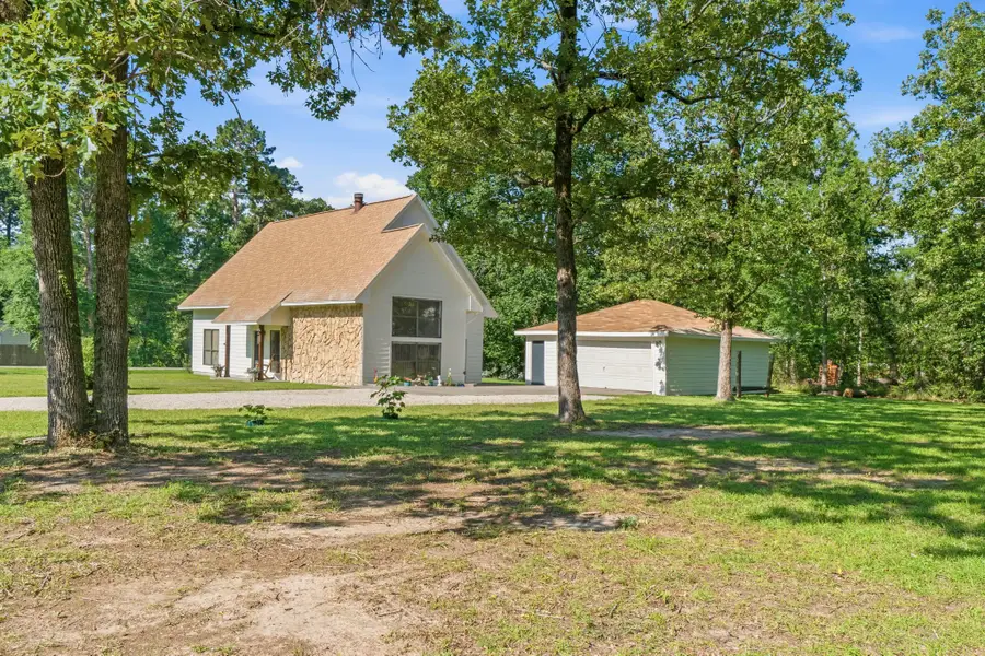109 Pine Needle Street, Onalaska, TX 77360 - #2