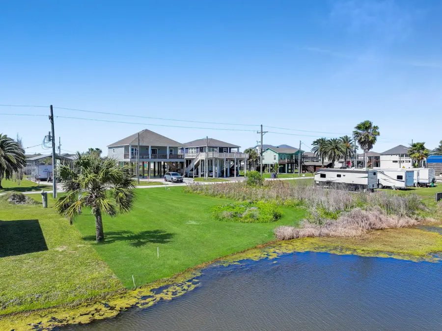 1980 Avenue F, Crystal Beach, TX 77650 - #2