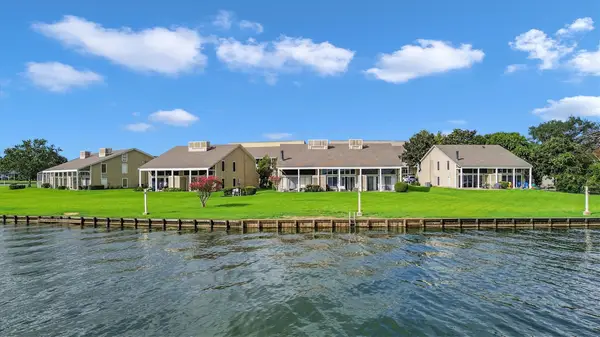 146 April Point Drive S, Conroe, TX 77356