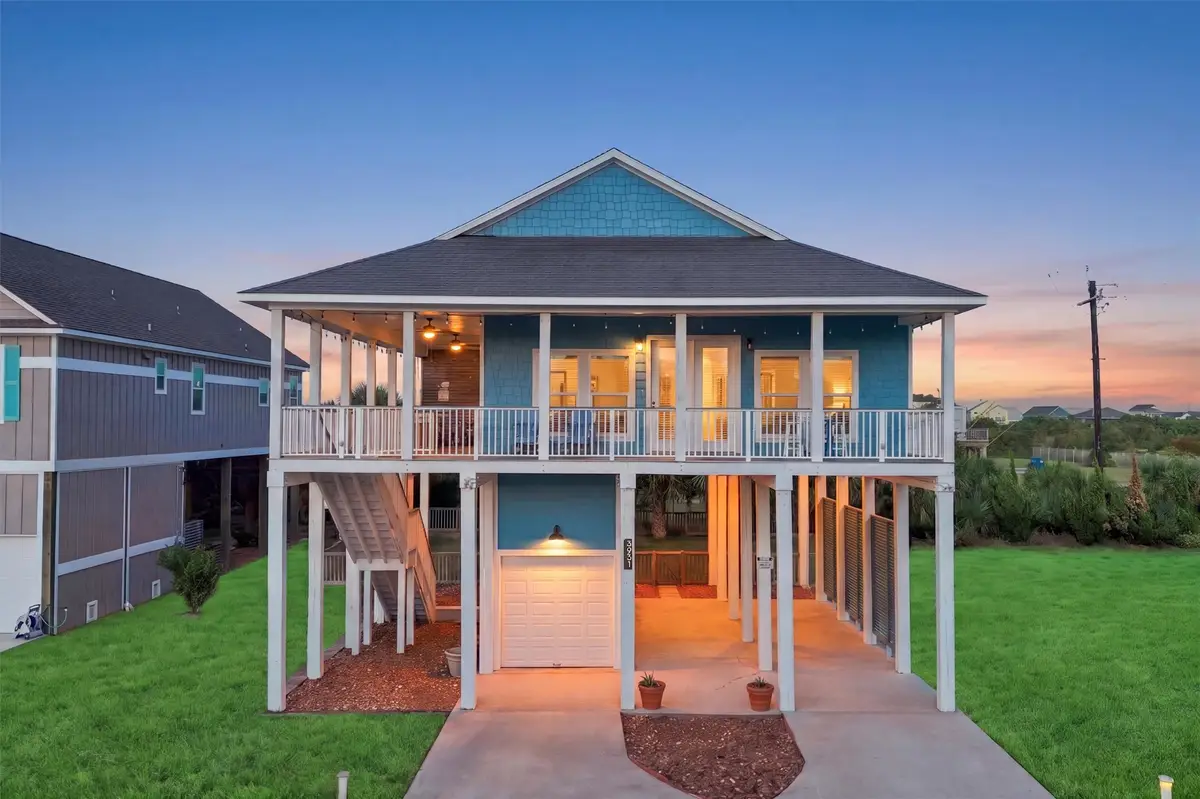 3931 Laguna Drive, Galveston, TX 77554 - #1