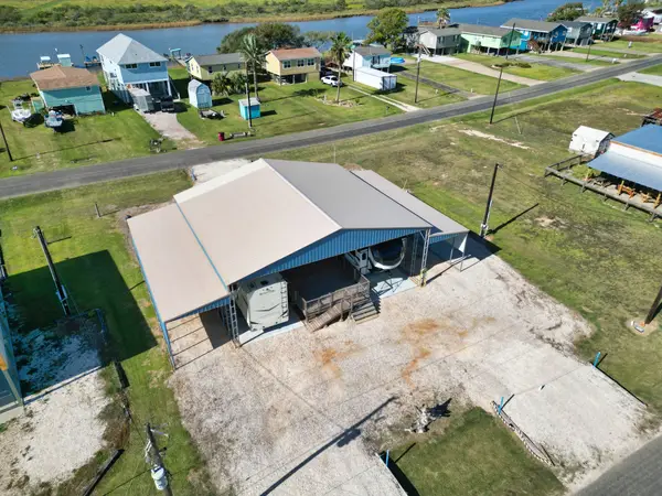 663 Blue Water Boulevard, Sargent, TX 77414