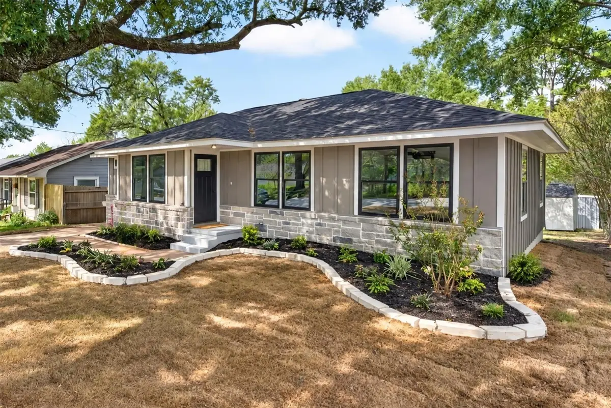 705 Jersey Lane, Brenham, TX 77833 - #1