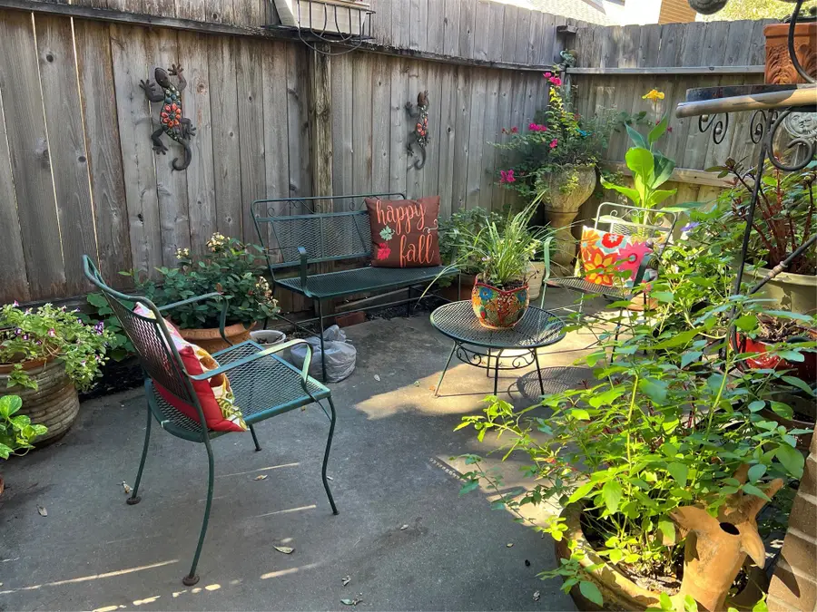 13902 Hollowgreen Drive #27, Houston, TX 77082 - Image #3