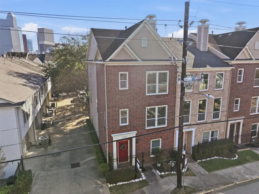 1809 Gillette Street, Houston, TX 77019 - Image #2