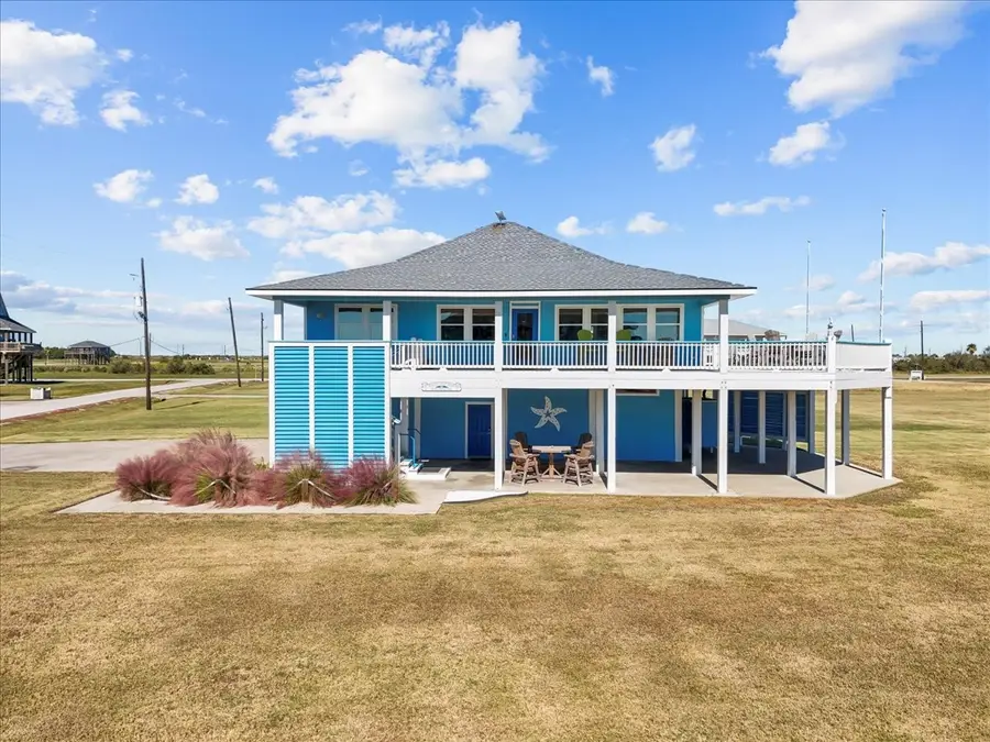 808 Pinata Drive, Crystal Beach, TX 77650 - Image #2