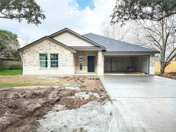 1432 Camellia Street, Sweeny, TX 77480