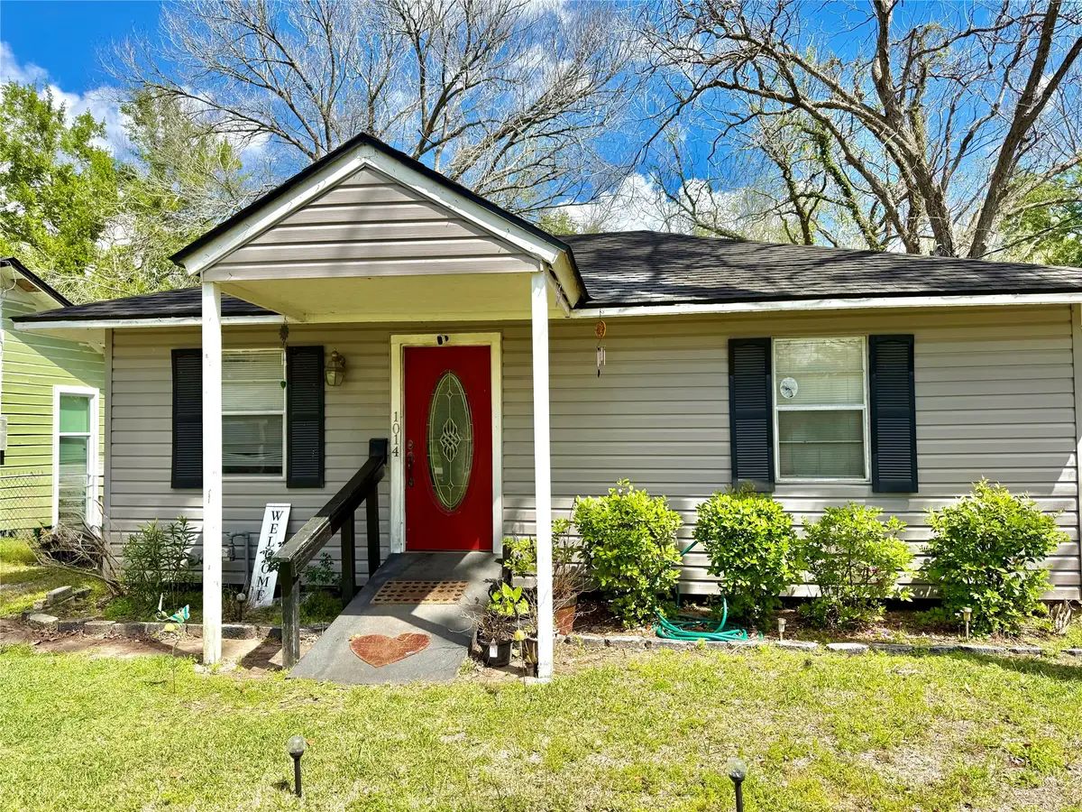 1014 N Arcola Street, Angleton, TX 77515 - #1