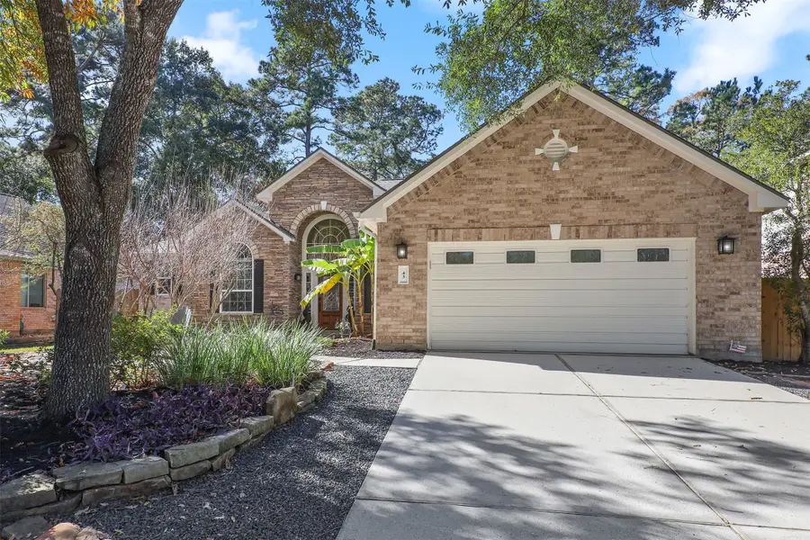 43 E Hobbit Glen Drive, The Woodlands, TX 77384 - Image #3