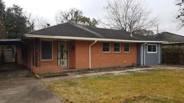 5934 Belmark Street, Houston, TX 77033
