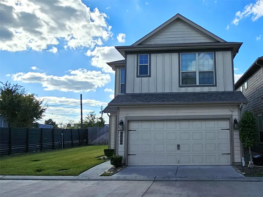 3234 Longleaf Meadows Drive, Houston, TX 77063 - #2