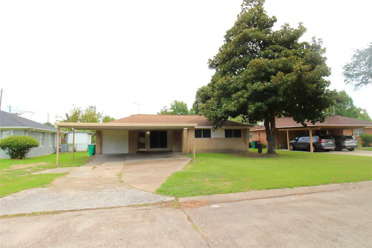 402 Chandler Drive, Baytown, TX 77521 - #1