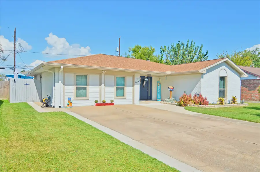 1716 Dolphin Drive, Seabrook, TX 77586 - #2