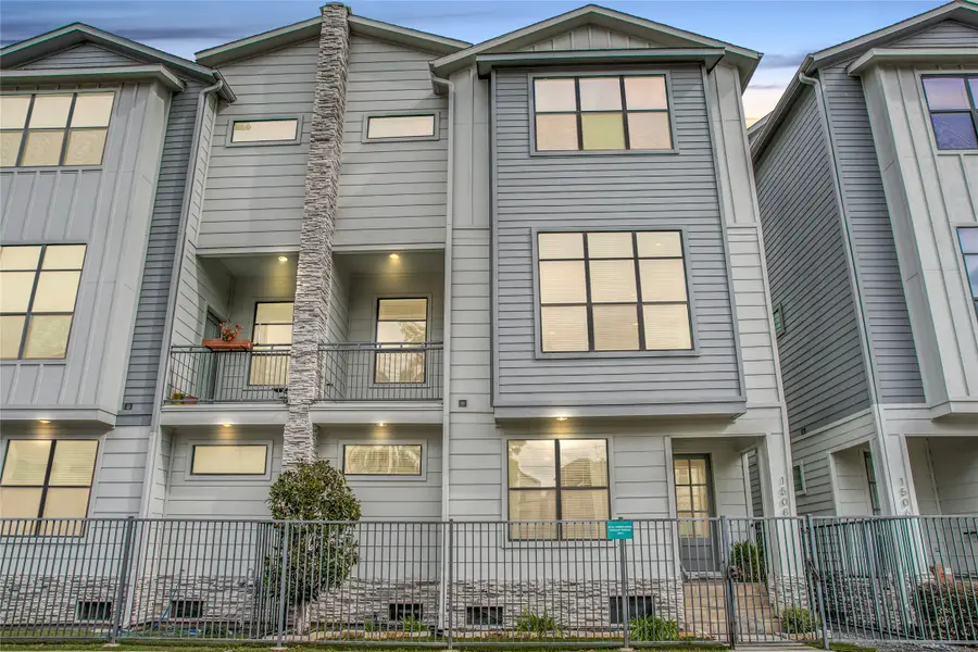 1508 Beall Street, Houston, TX 77008 - Image #2