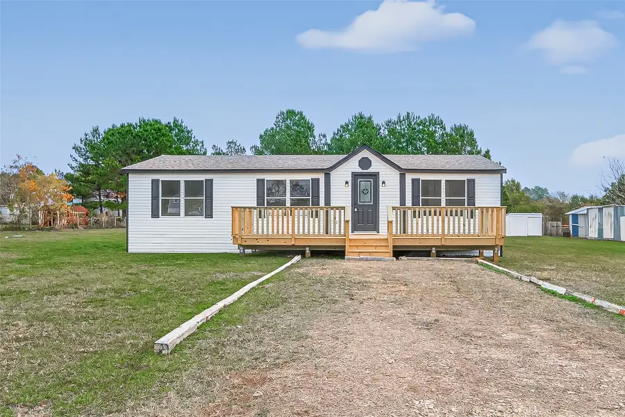 15236 Heavenly Acres Drive, Willis, TX 77318 - Image #2