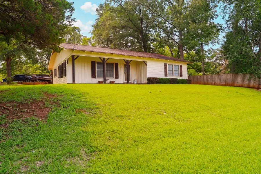 106 N Ayish Street, San Augustine, TX 75972 - #2