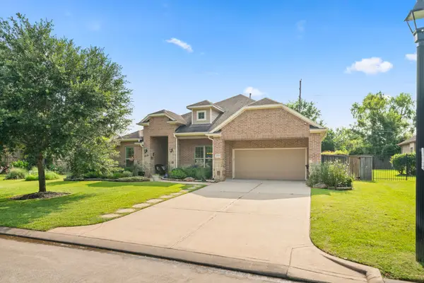 32219 Waterford Crest Lane, Fulshear, TX 77441